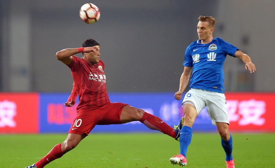 棋牌游戏-建业主场惨败，遭遇两连败，争四前景黯淡